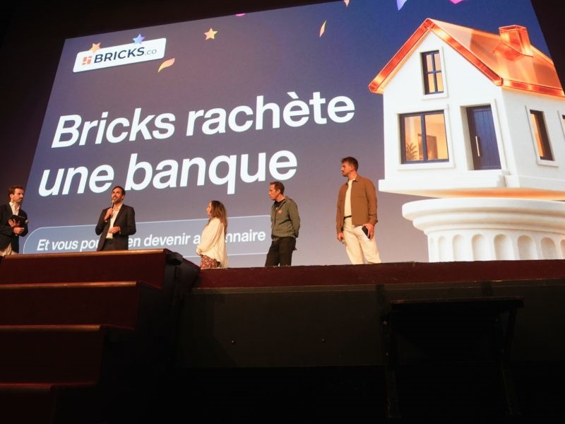 Bricks Rachat Banque Izola Bank
